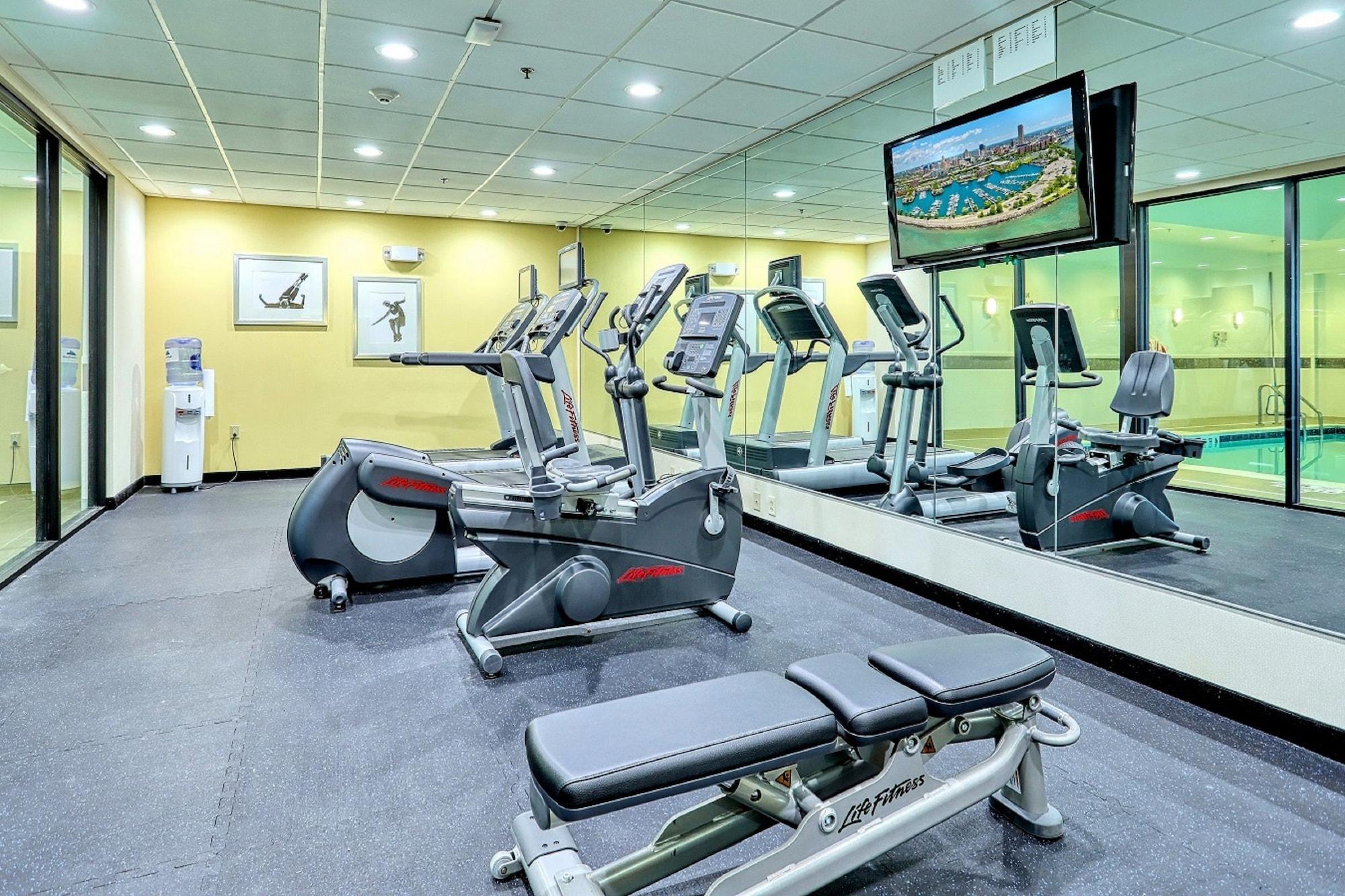 Gimnasio Holiday Inn Express Hotel & Suites Batavia - Darien Lake by IHG
