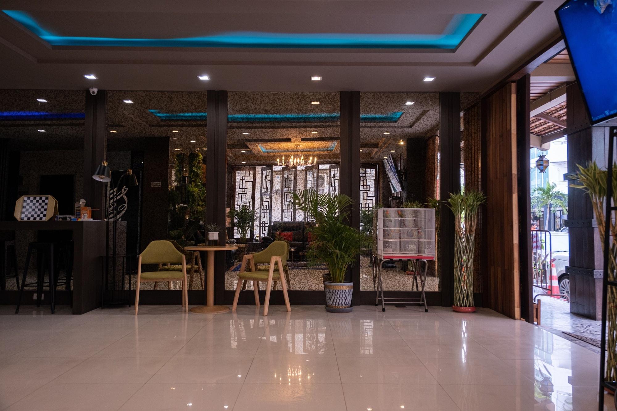 Vista Lobby Grand Orlov Apart Hotel