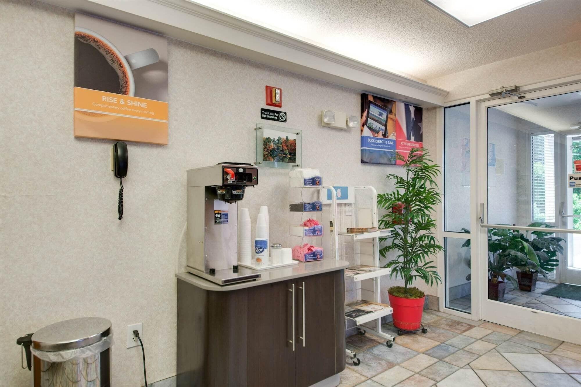 Bar/Salón Motel 6 Statesville, NC