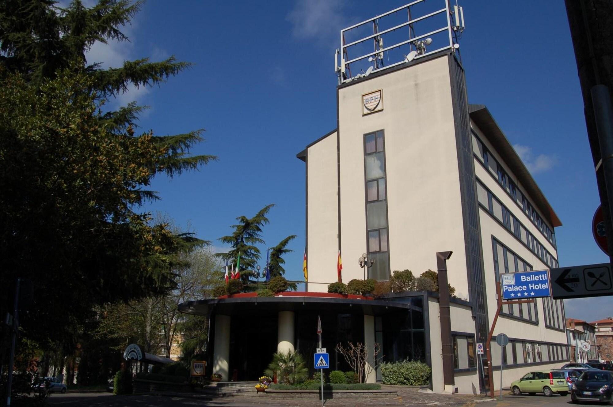 Vista Exterior Balletti Palace Hotel