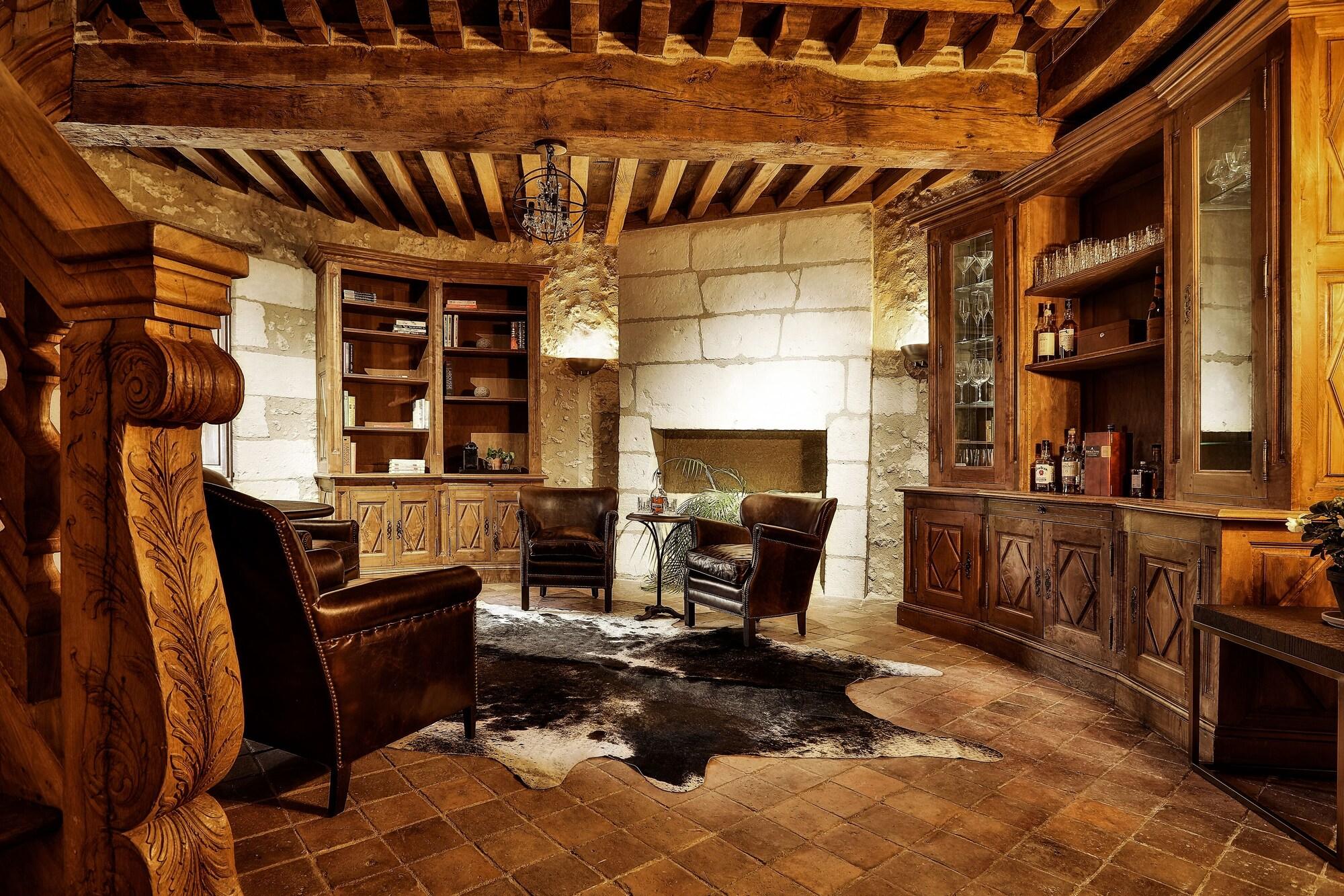 Bar/Salón Château de Belet