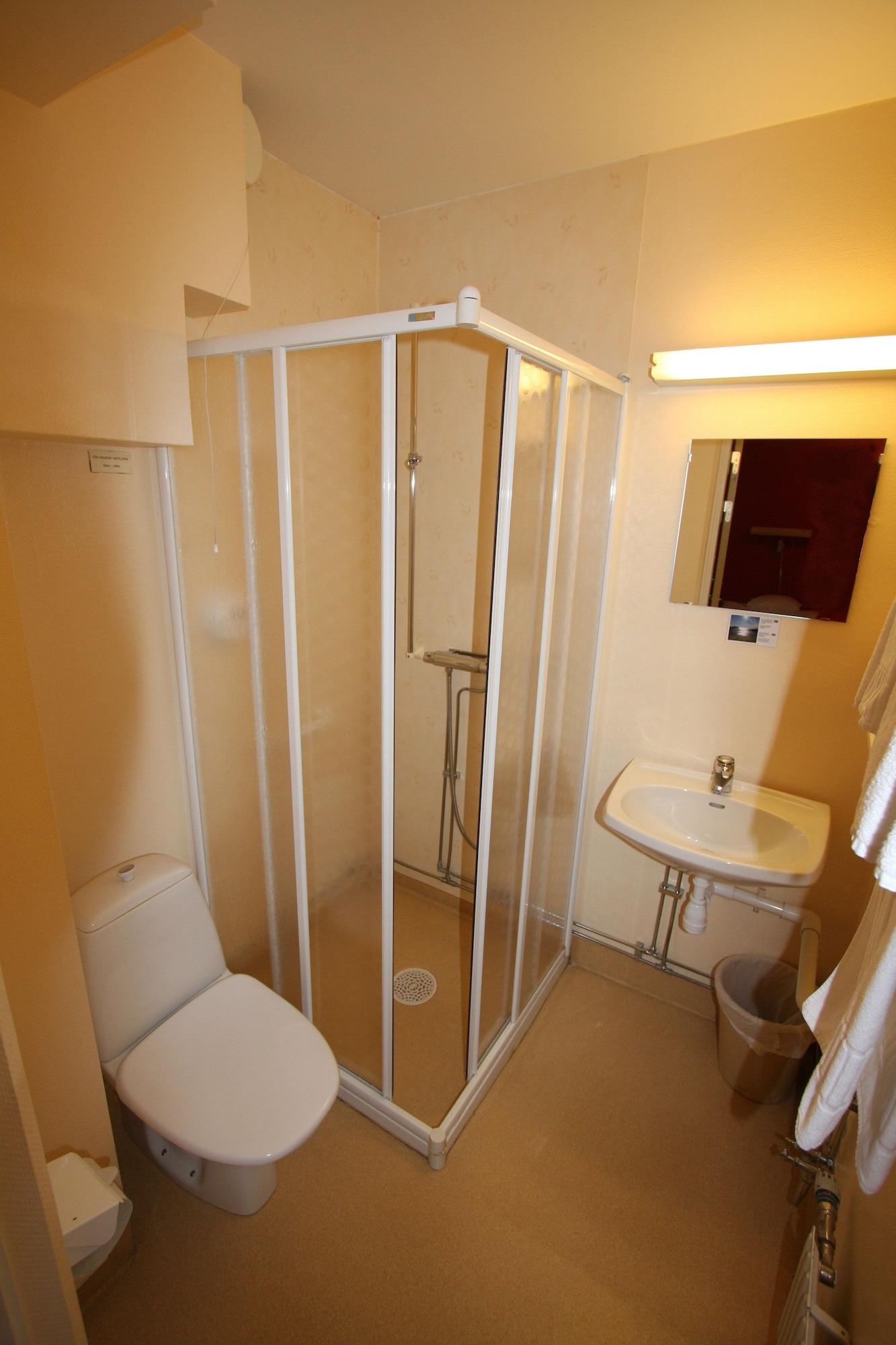 Equipamiento de Habitación Hotell Linnéa