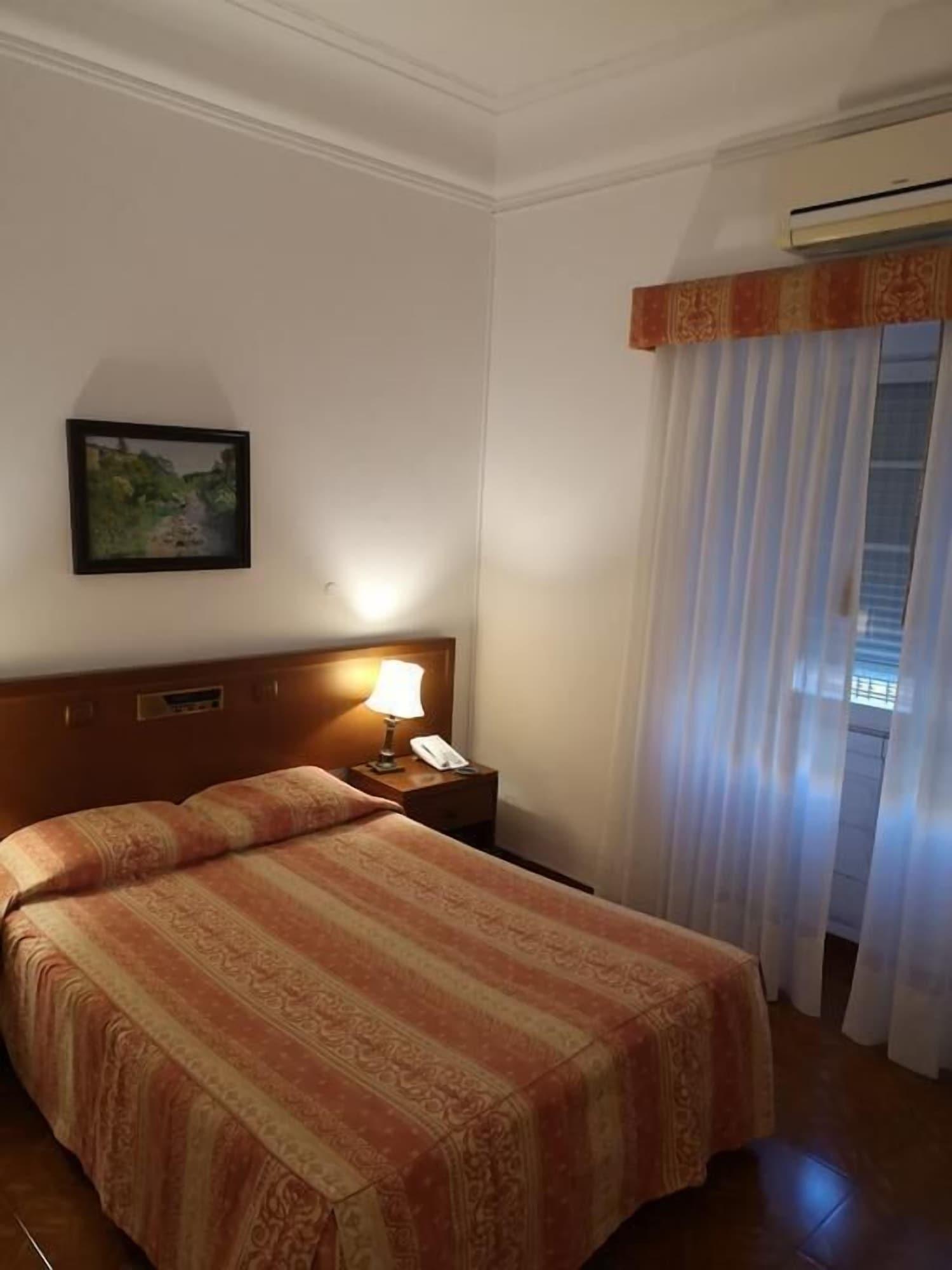 Varios Hotel Nazareth