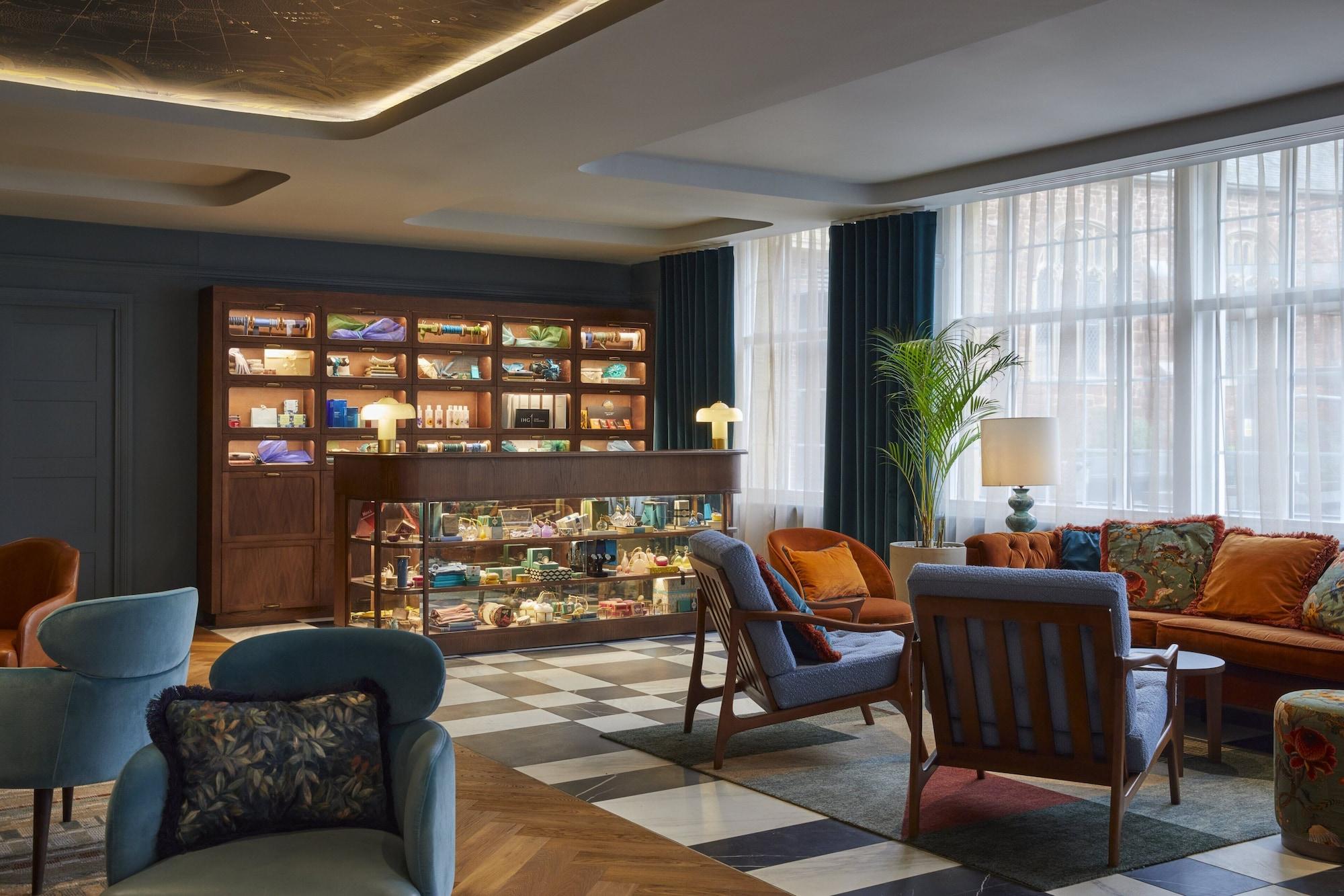 Vista Lobby Hotel Indigo Exeter by IHG