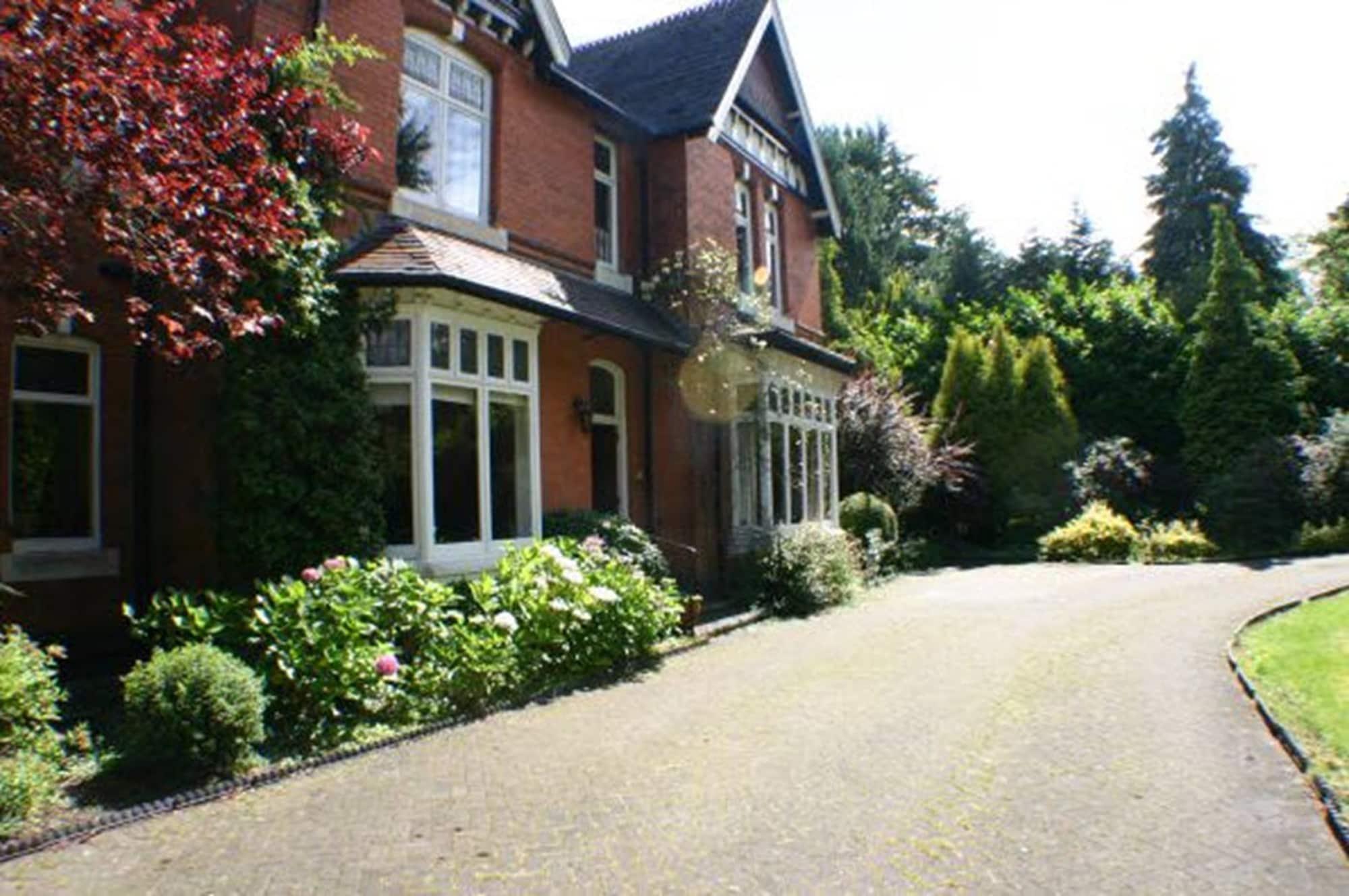 Varios Glenlyon Bed and Breakfast