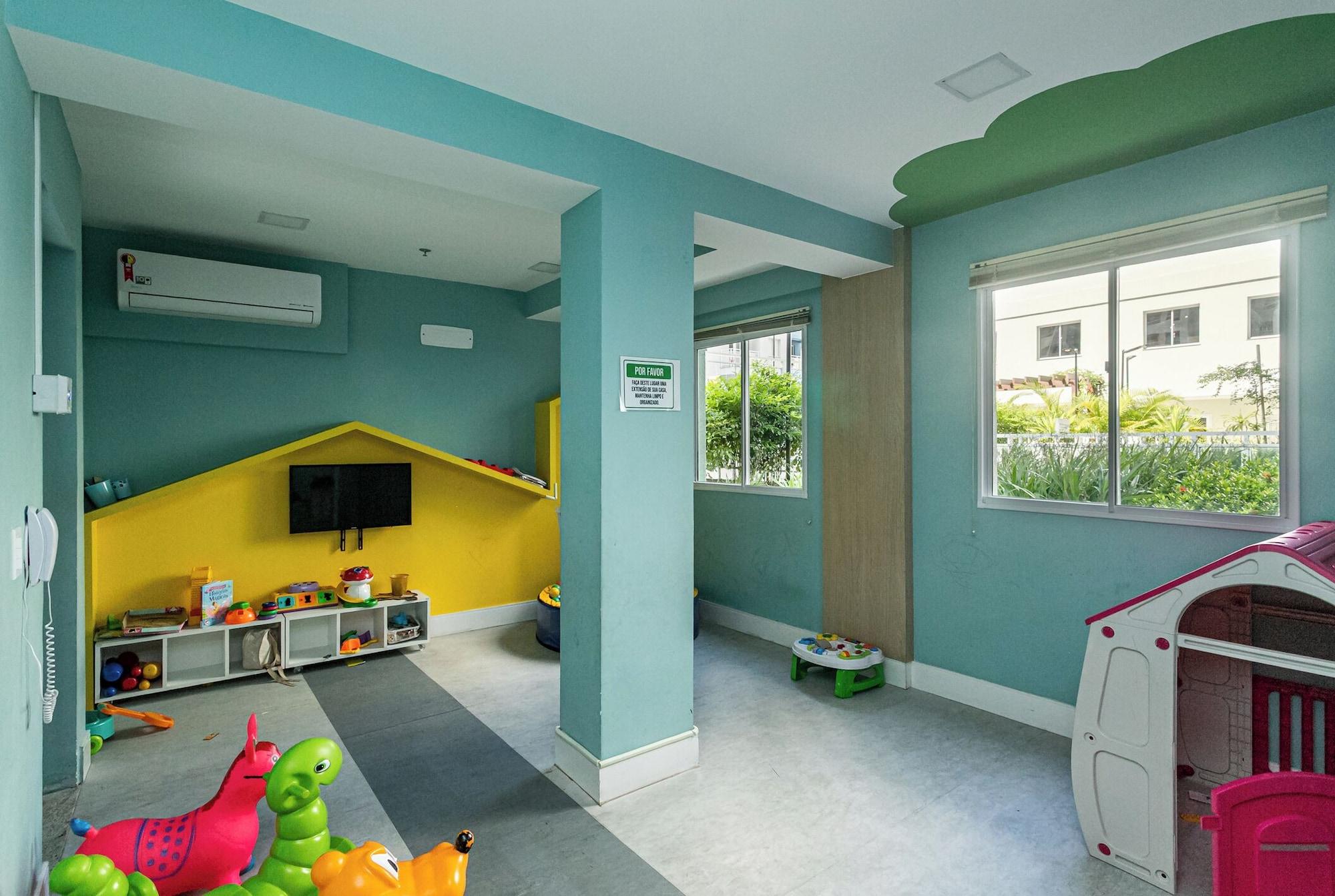 Instalaciones Recreativas Moderno com AC piscina e academia