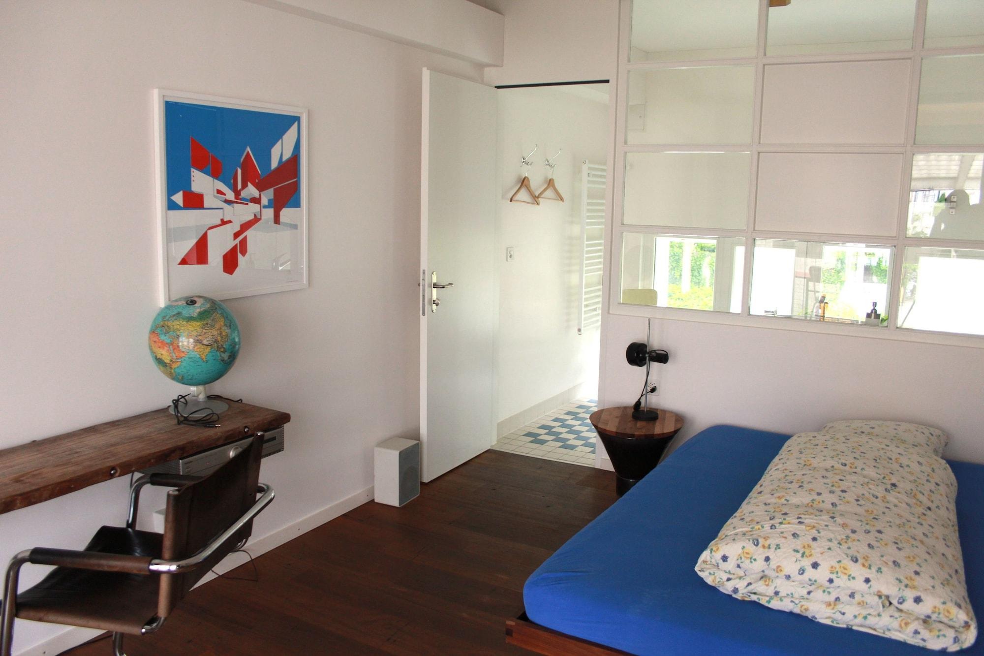 Varios Basel Backpack - Hostel