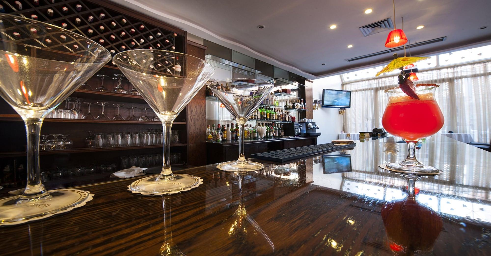 Bar/Salón Hotel Le Caspien