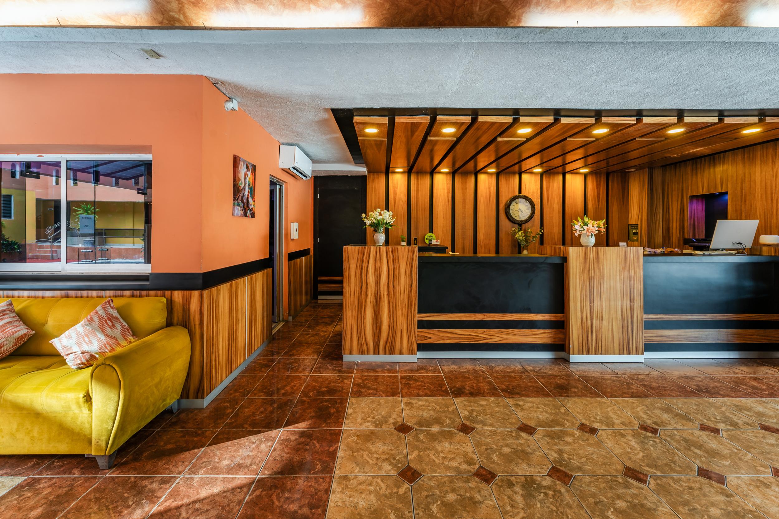 Vista Lobby Hotel Plaza Mirador