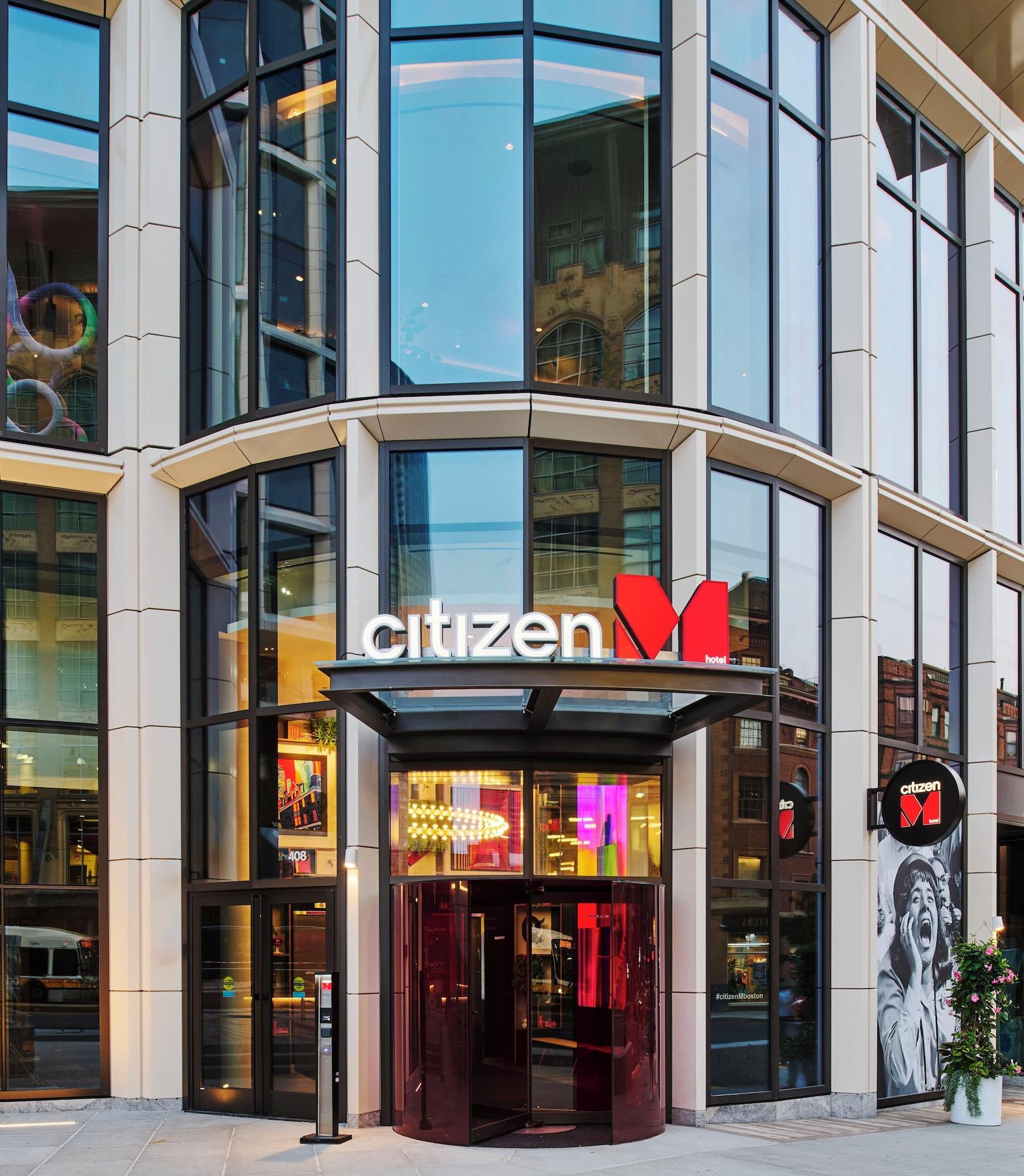 Vista Exterior citizenM Boston Back Bay