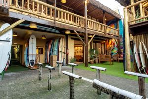 Alojamiento - LONGBOARD PARADISE SUITES