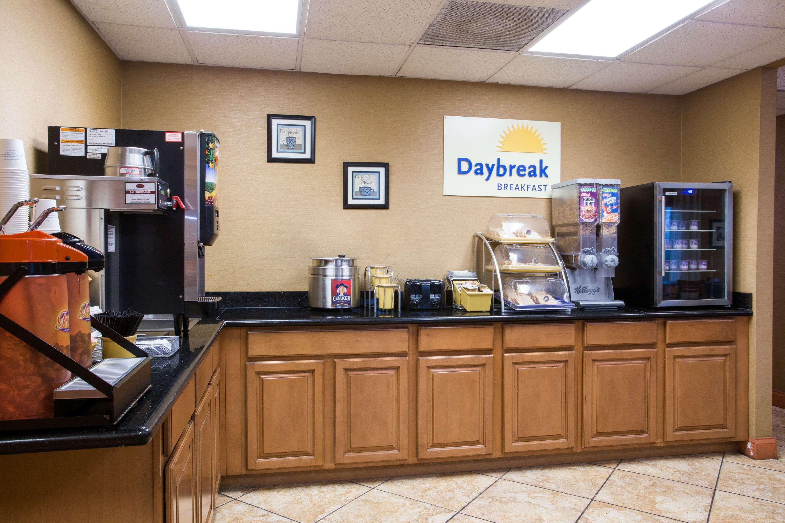 Restaurant Days Inn by Wyndham Ormond Beach