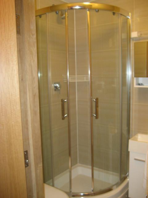 Baño Holland Court Hotel