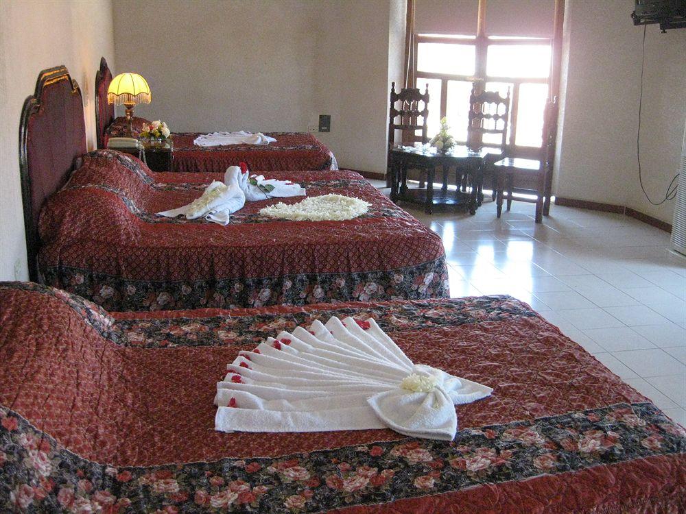 Varios Hotel Plaza
