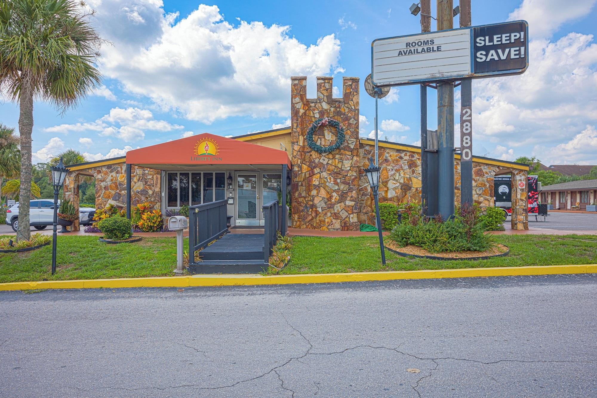 Varios Liberty Garden Inn by OYO Kissimmee near Disney World