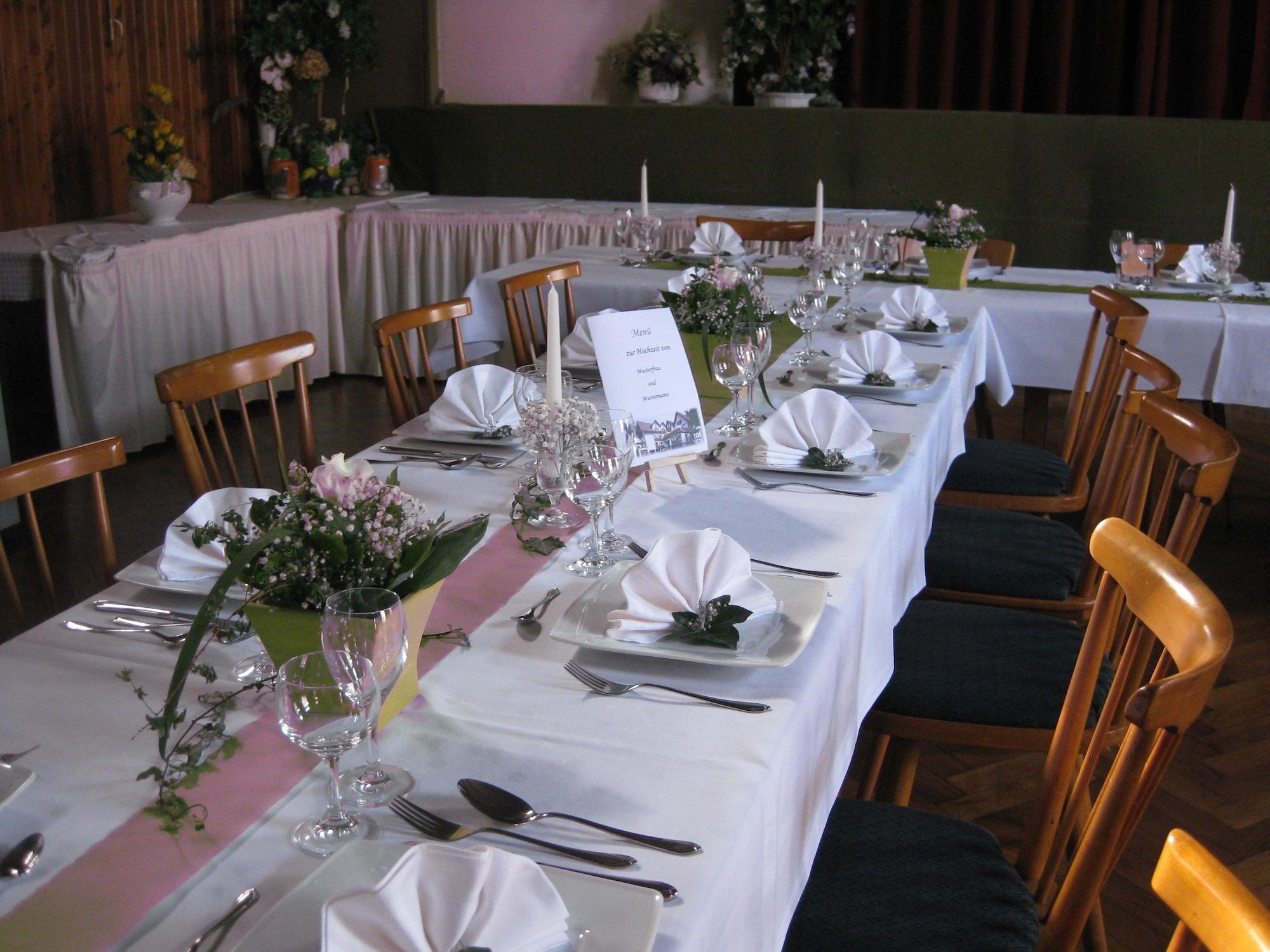 Salón de Baile Gasthaus-Pension zur Linde