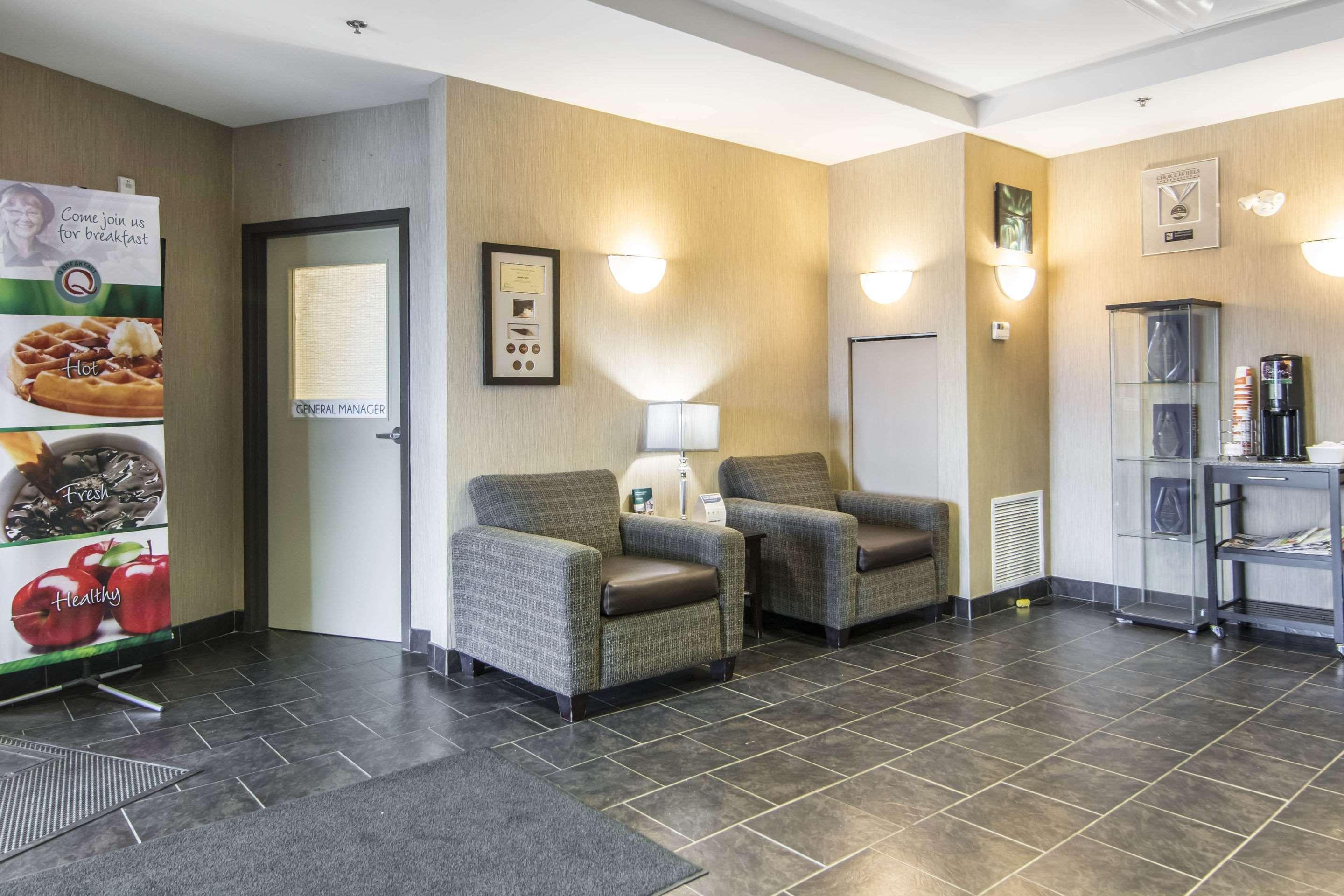 Vista Lobby Quality Inn & Suites Thompson