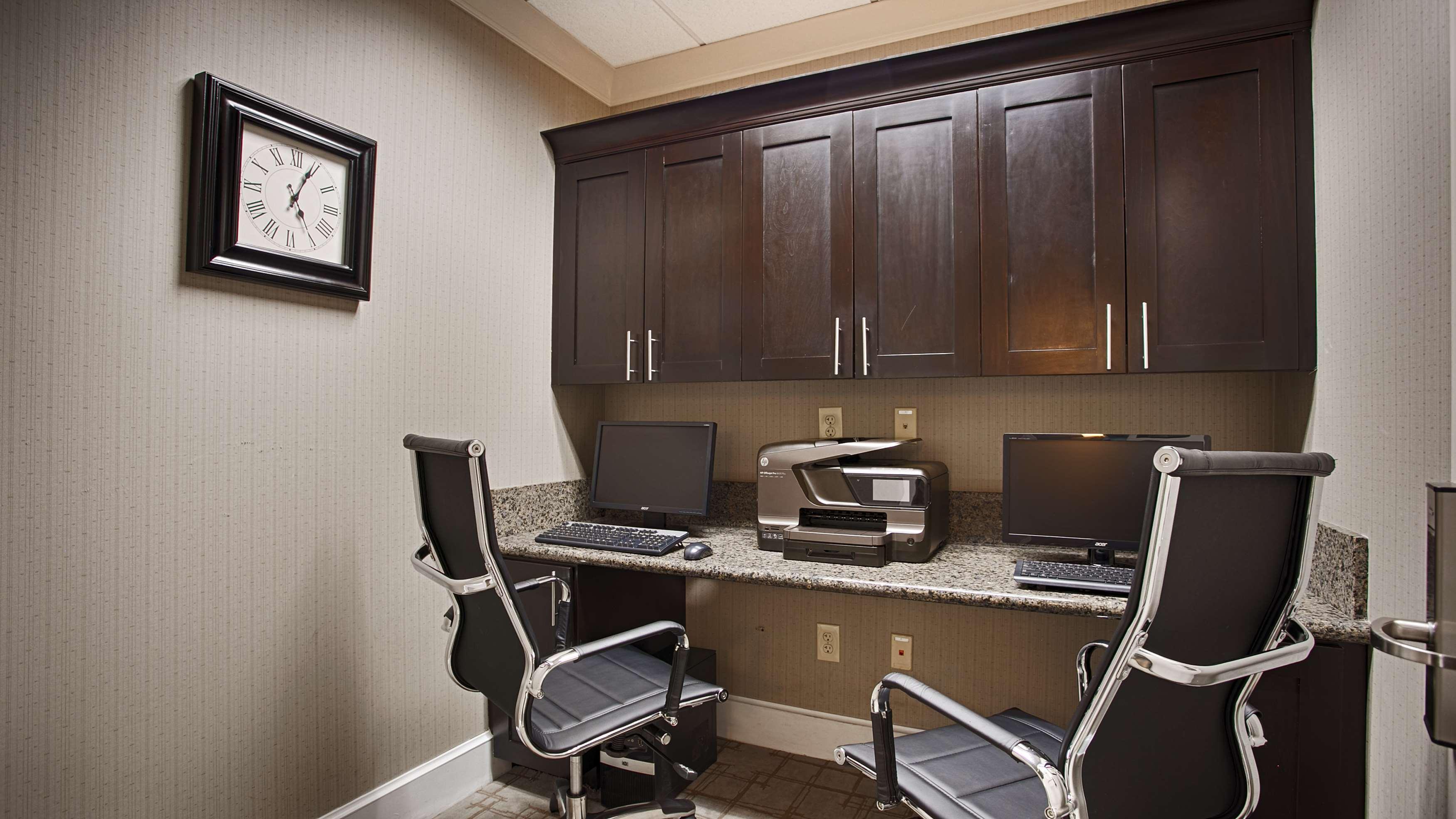 Centro de Negocios Best Western Plus Texarkana Inn & Suites