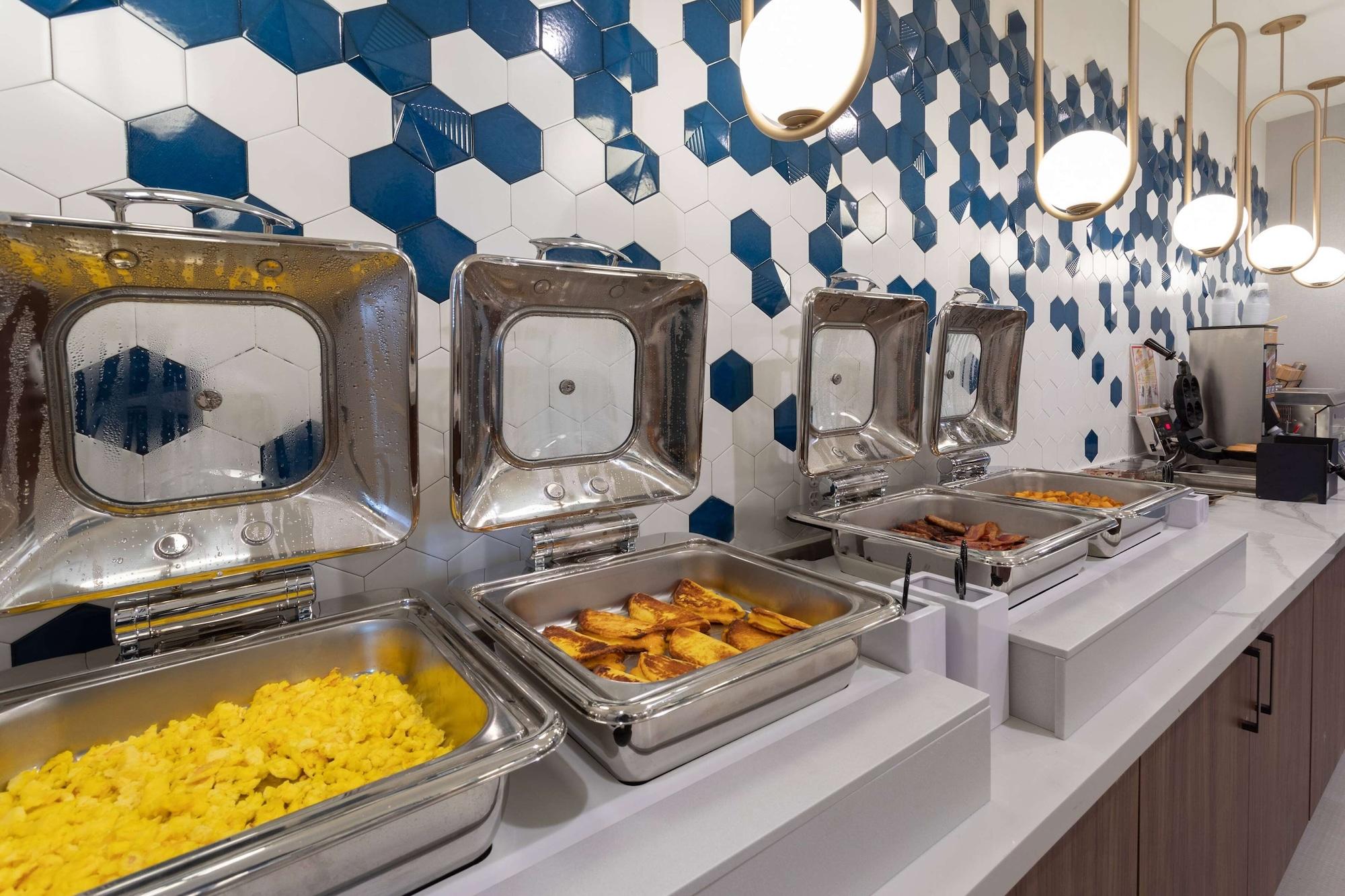 Restaurant La Quinta Inn & Suites By Wyndham Galt Lodi North