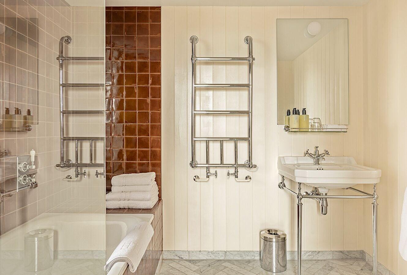 Equipamiento de Habitación Fort Road Hotel