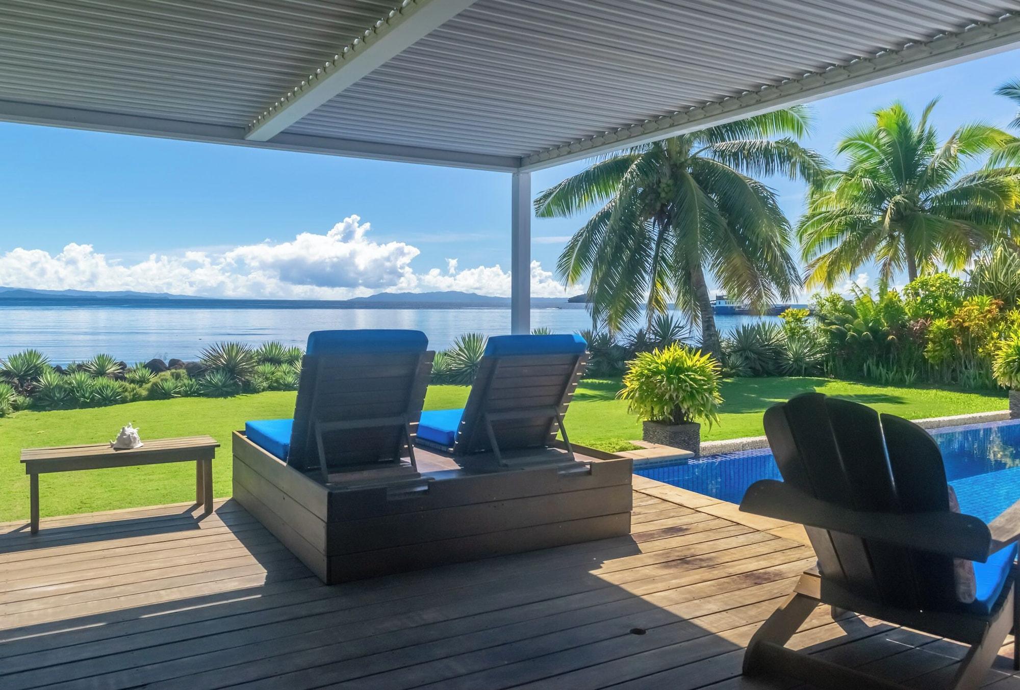 Vista Piscina Aroha Taveuni Beachfront Bures