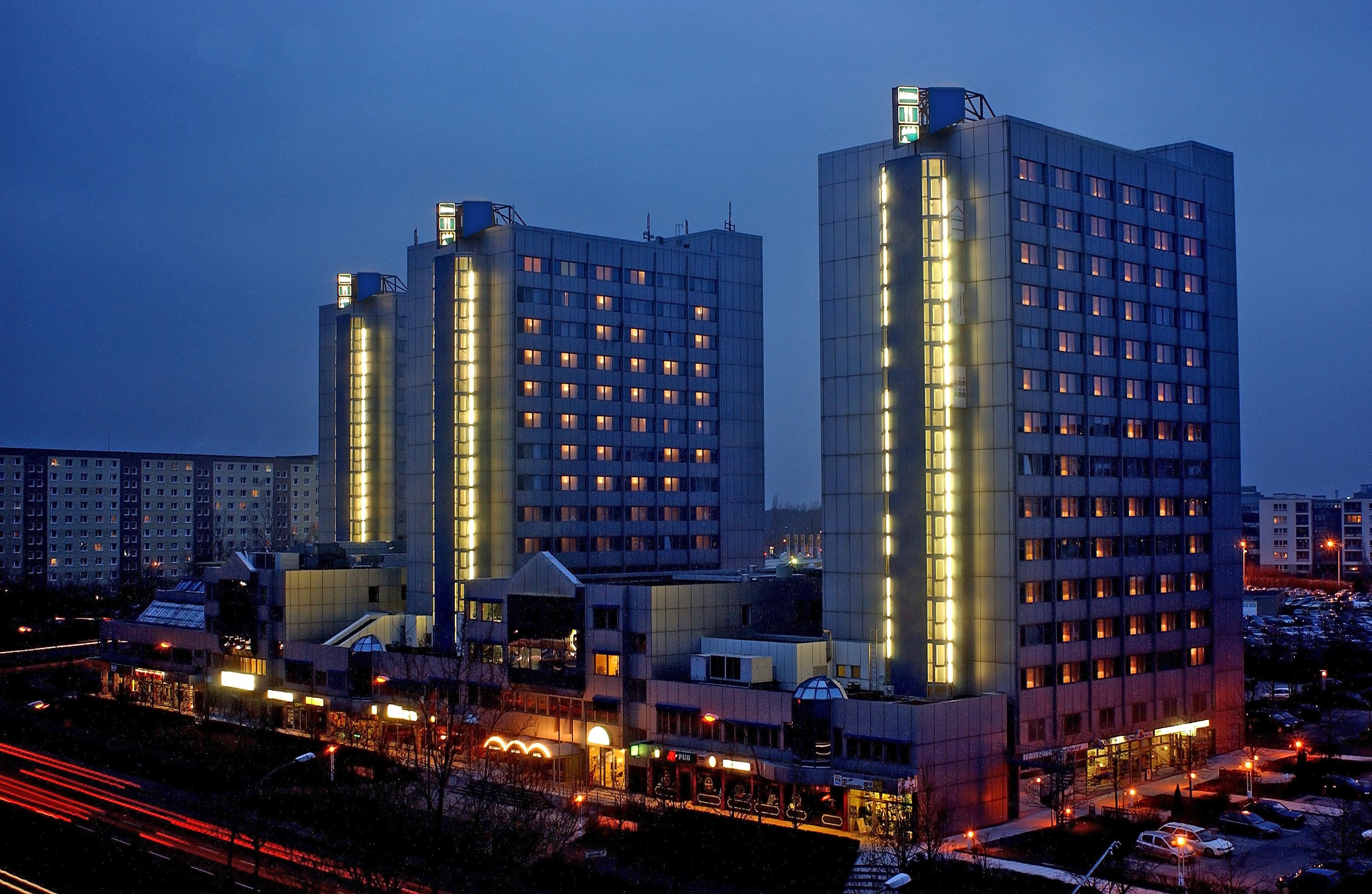 Vista da fachada City Hotel Berlin East