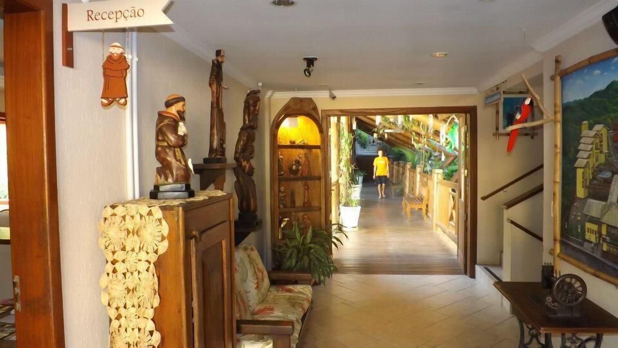 Vista Lobby Pousada George's Village