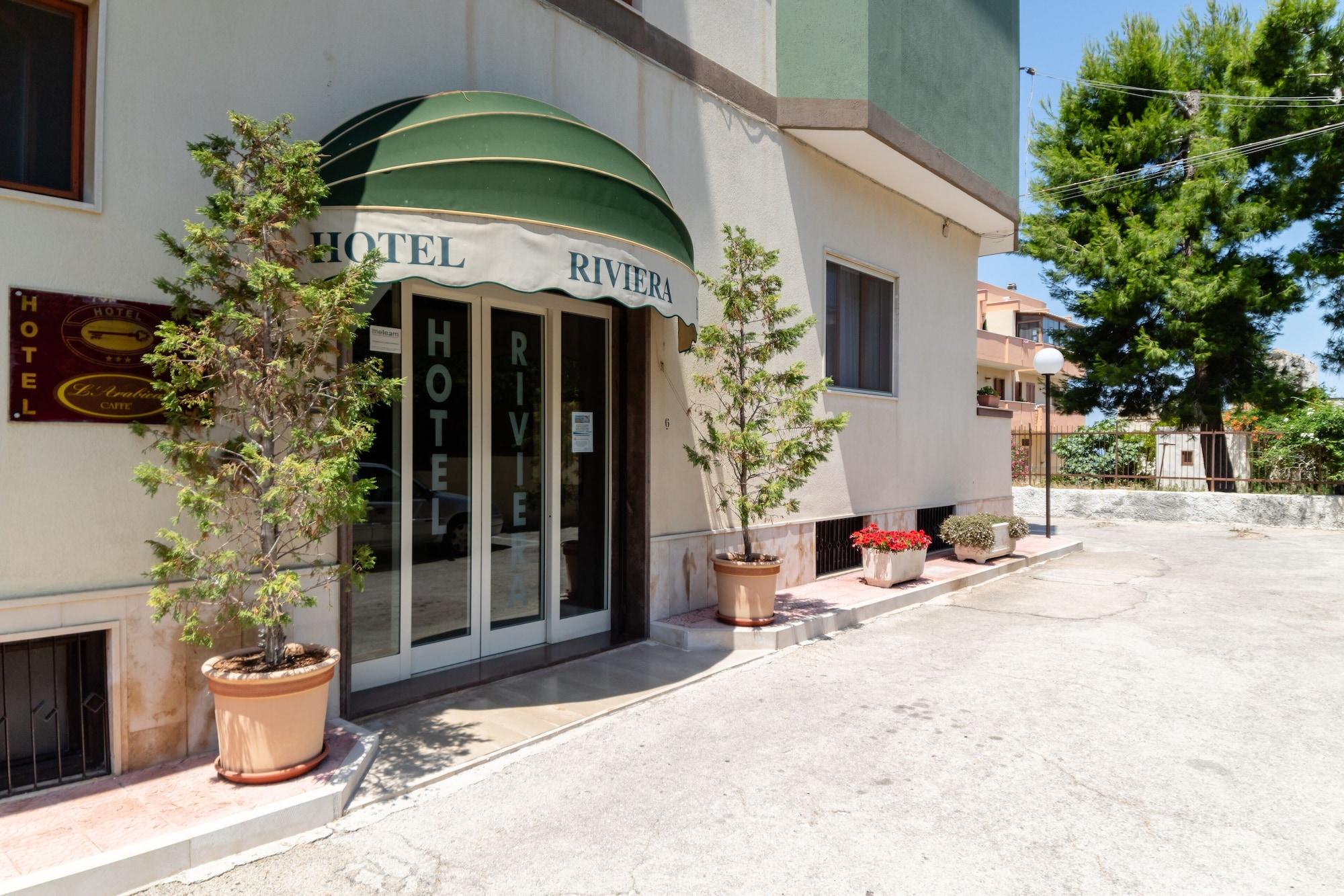 Varios Hotel Riviera