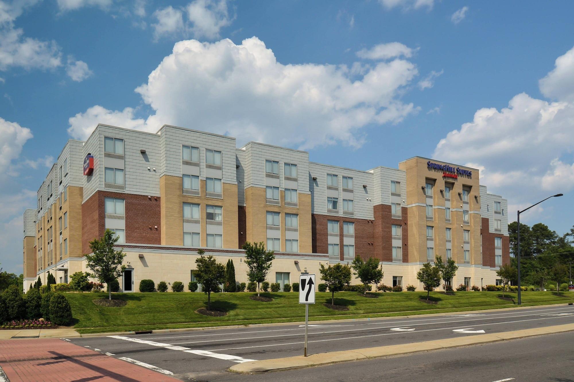 Vista Exterior SpringHill Suites by Marriott Charlotte Ballantyne