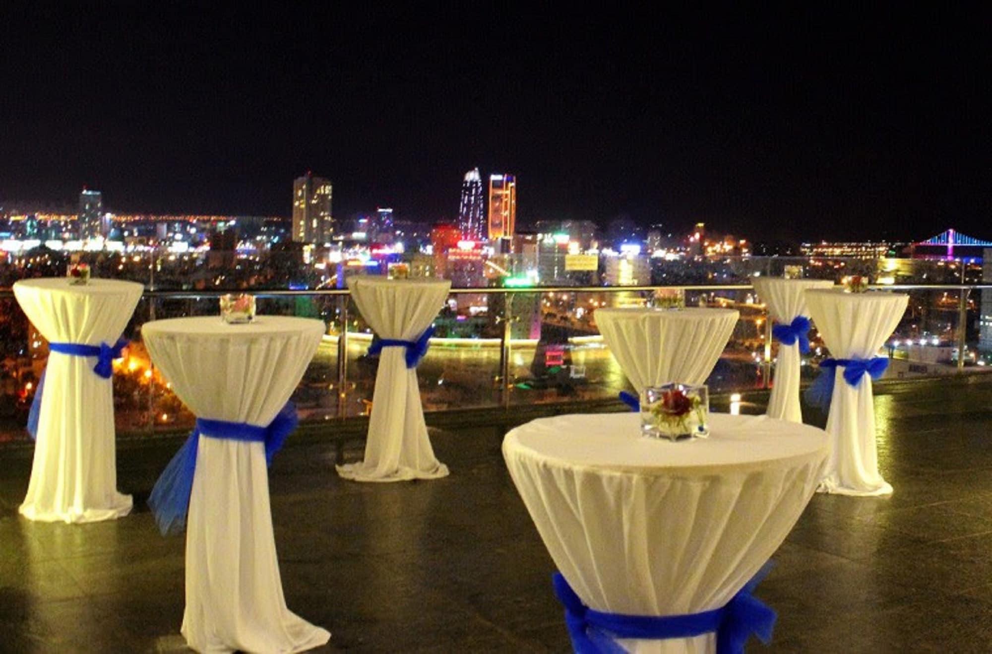 Salón de Baile Hotel Penthouse Batumi
