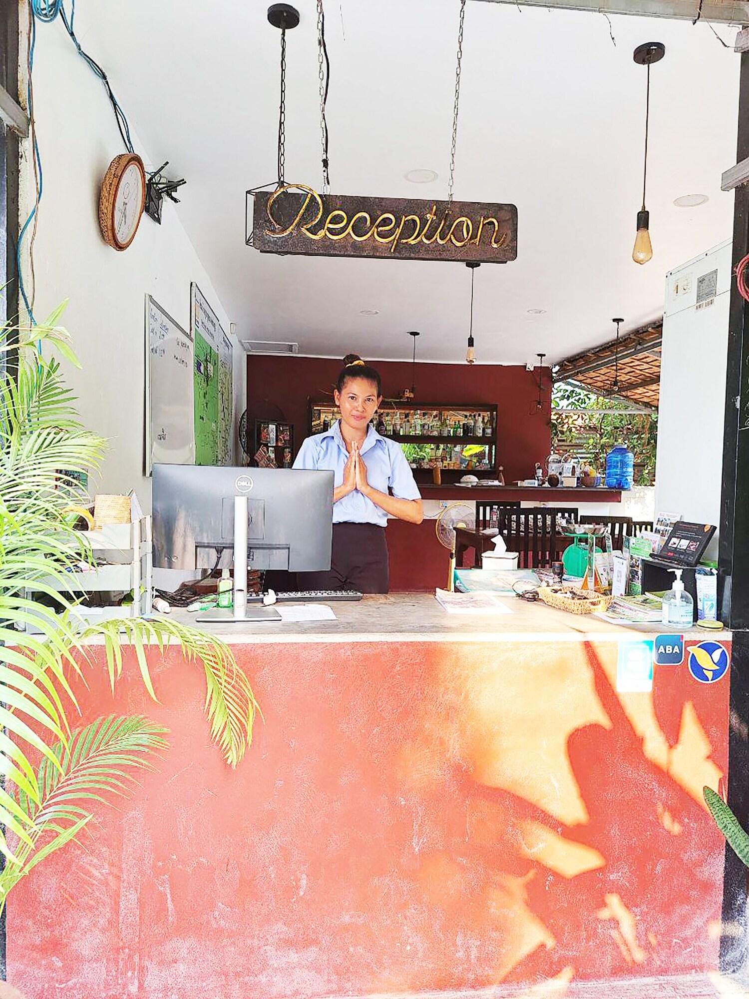 Vista Lobby Nary Villa