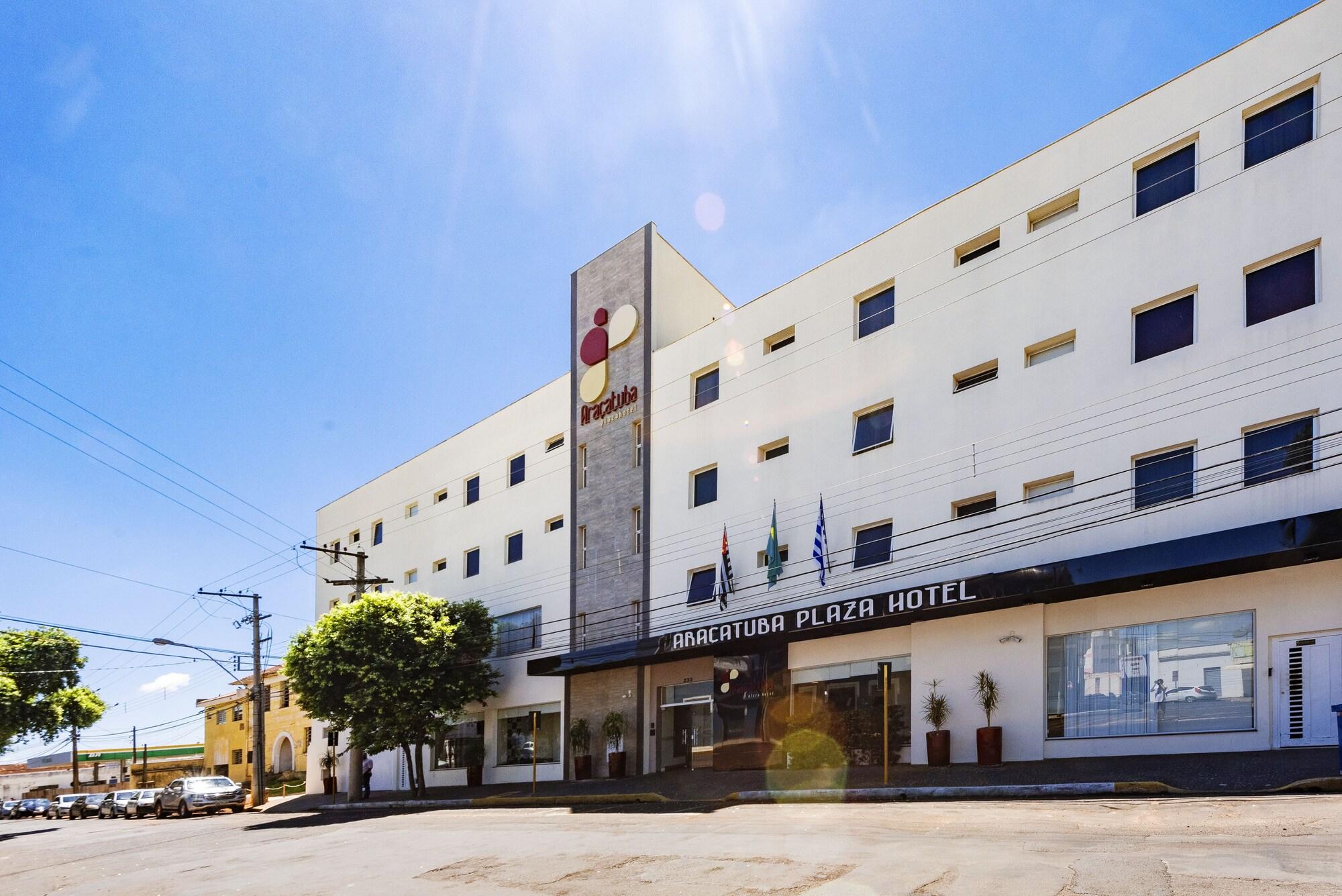 Vista Exterior Araçatuba Plaza Hotel