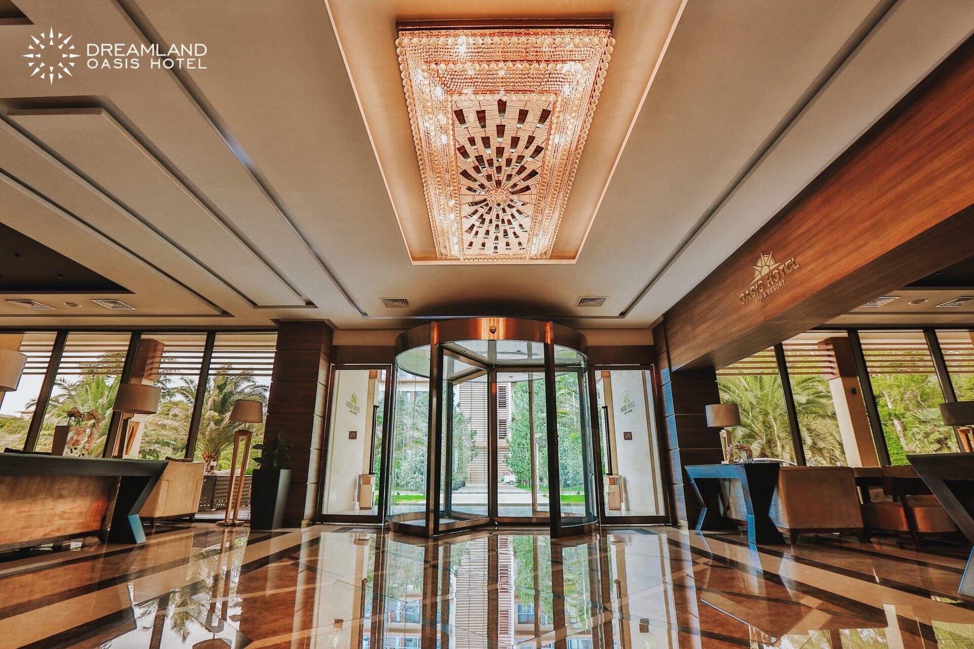 Vista Lobby Hotel Dreamland Oasis