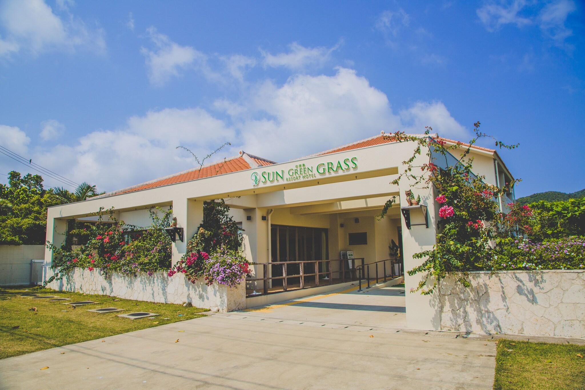 Vista Exterior Ishigakijima Sun Green Grass