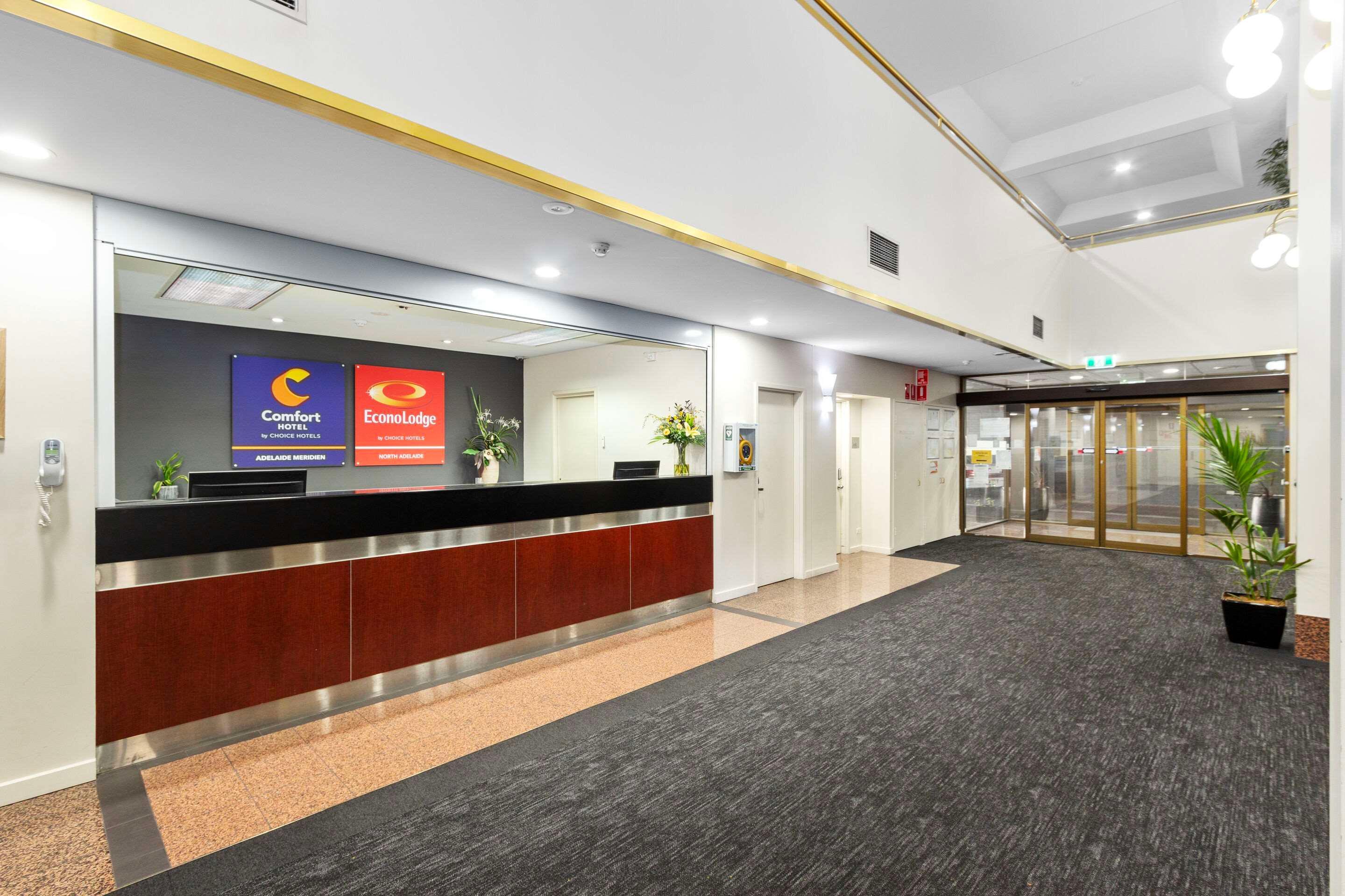 Vista Lobby Comfort Hotel Adelaide Meridien