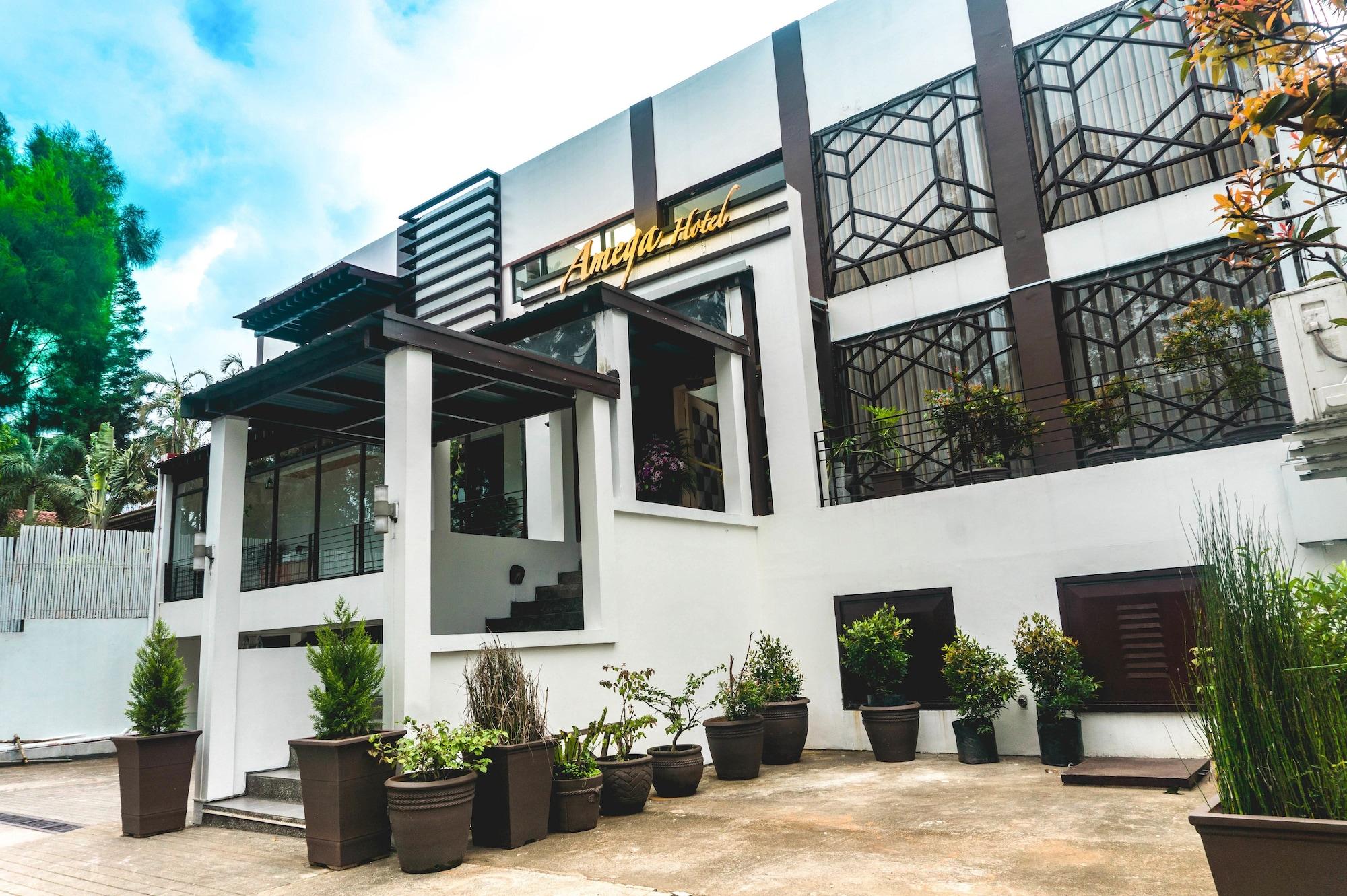 Varios Amega Hotel