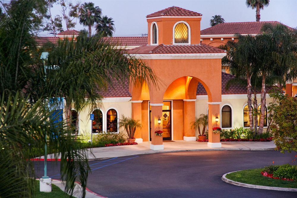 Variados (as) Cortona Inn & Suites Anaheim Resort