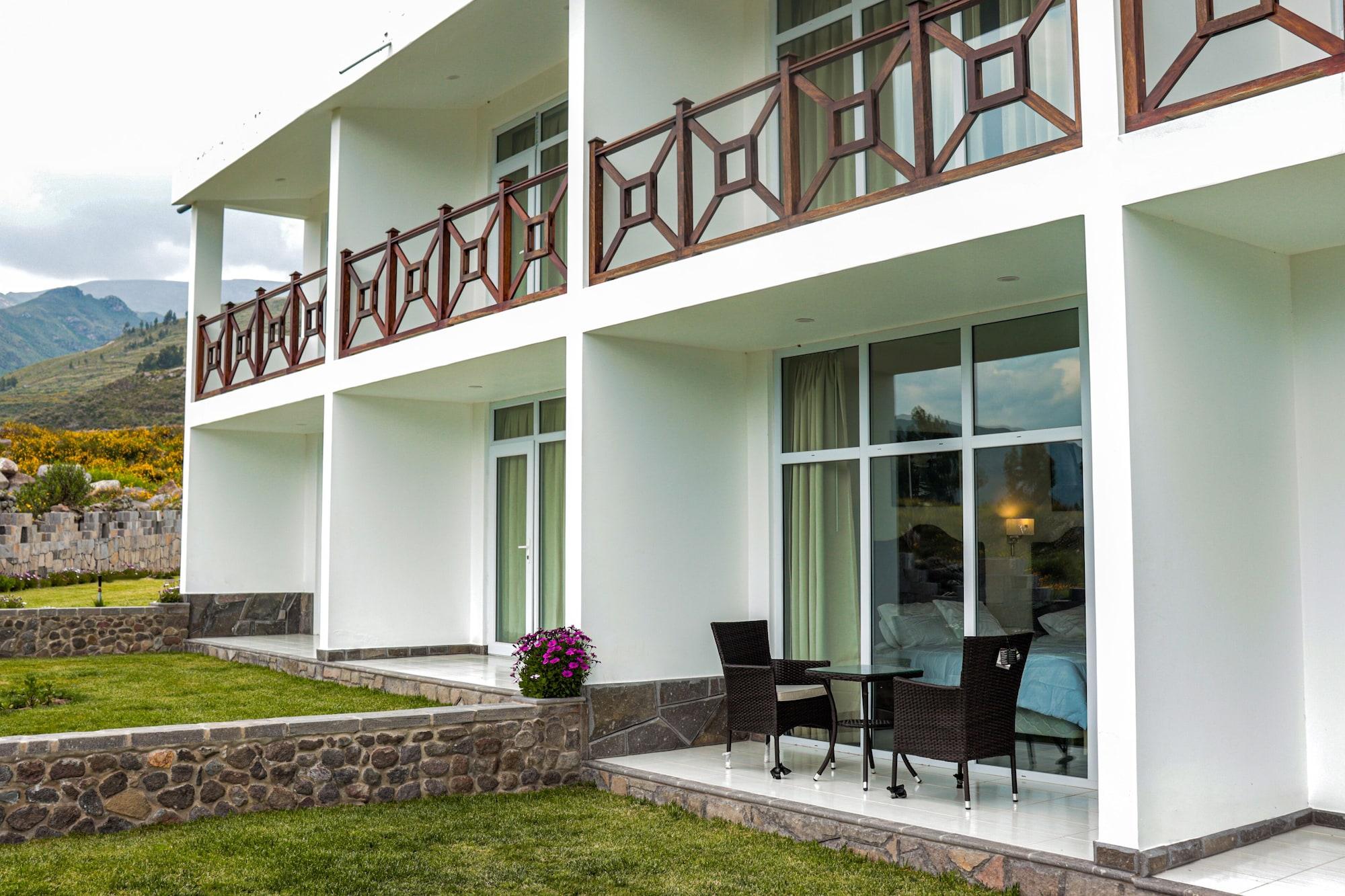 Vista Exterior Hotel Puerta del Sol Colca