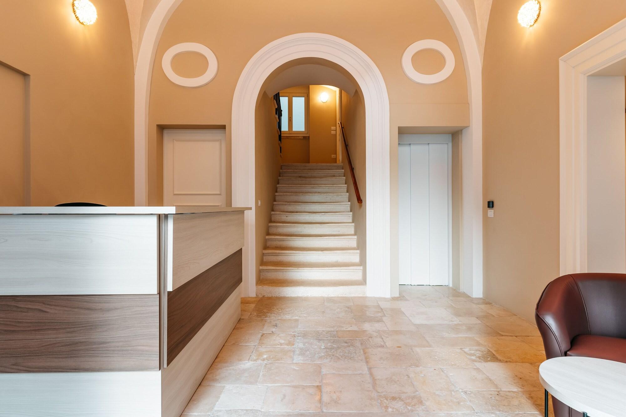 Vista Lobby Aeris Suite & Relax