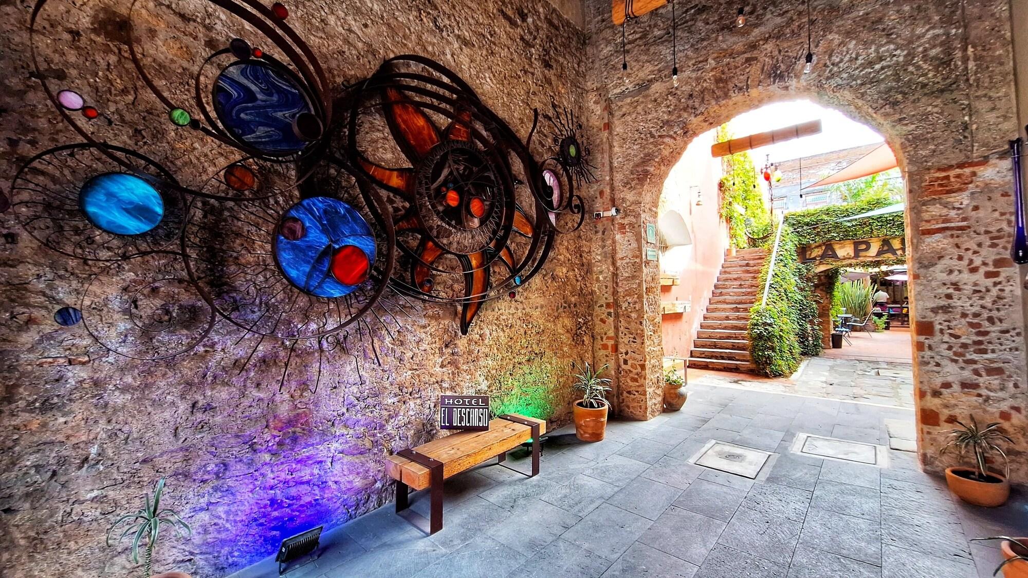 Vista Lobby El Descanso Barrio del Artista