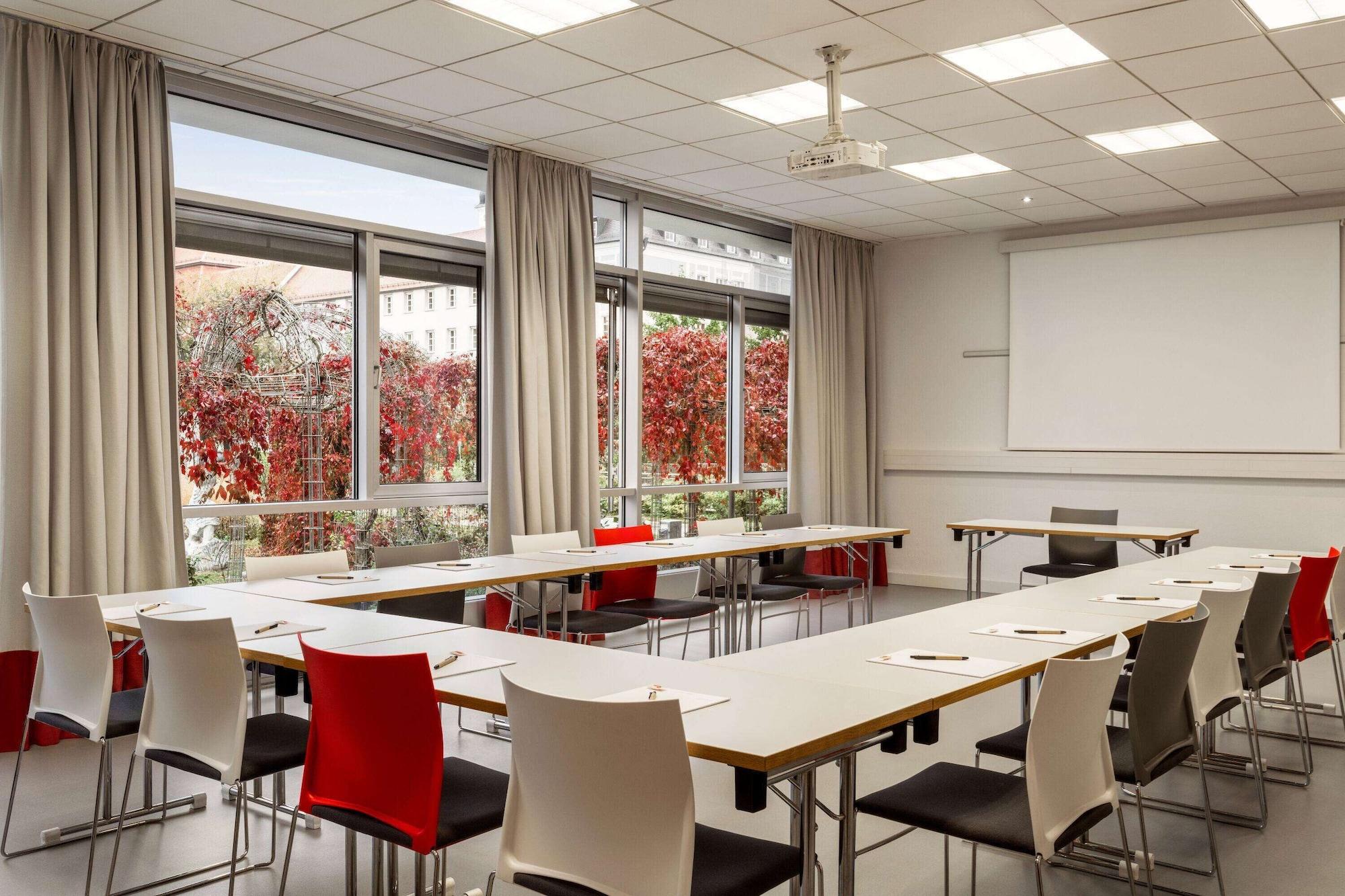 Sala de Reuniones Vienna House Easy by Wyndham Günzburg