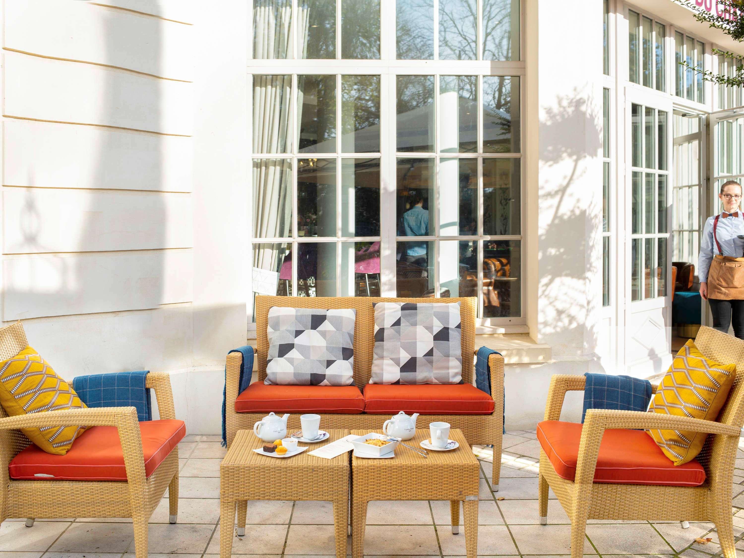 Bar/Salón Mercure Rambouillet Relays du Chateau