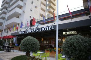 Alojamiento - Twin Towers Hotel