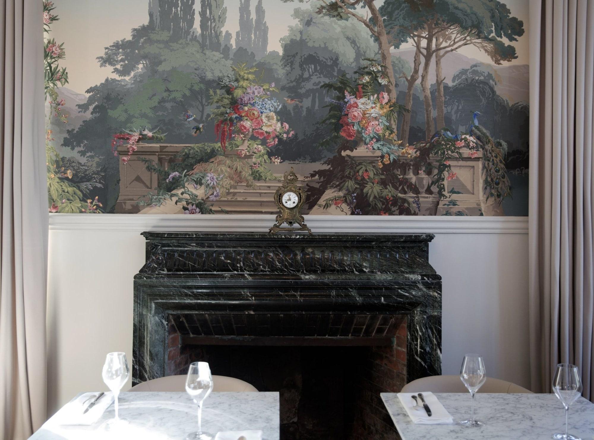 Restaurant Le 25Bis by Leclerc Briant