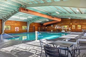 Alojamiento - Roundhouse Resort