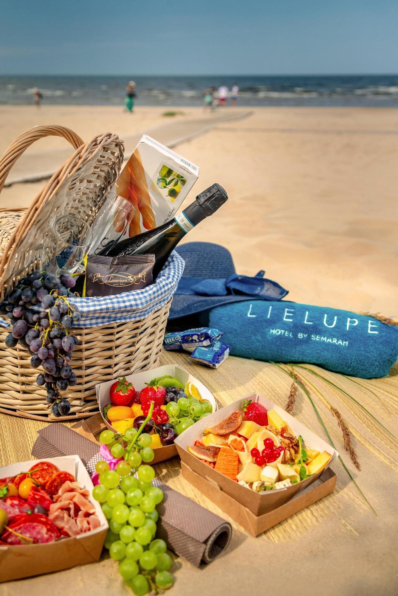 Restaurant SemaraH Hotel Lielupe SPA & Conferences