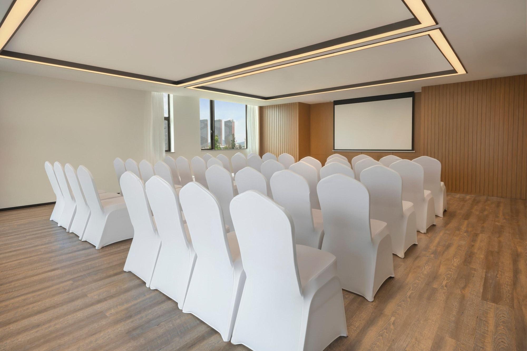 Sala de Reuniones Element Yangjiang Hailing Island