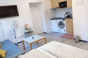 Alquiler Vacacional - Bright 1BR Stay in Central Vienna