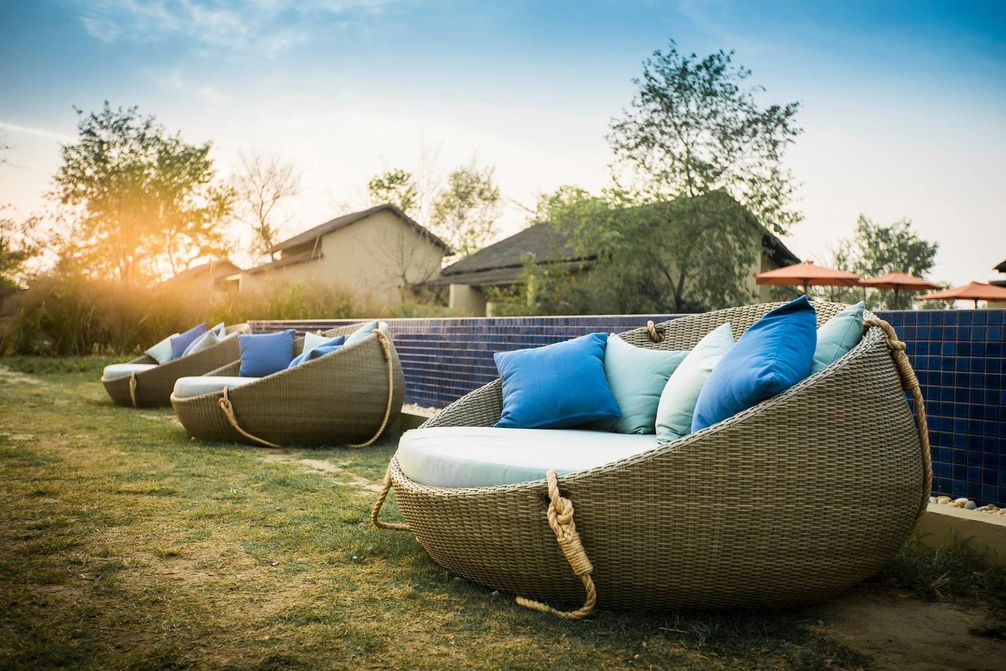 Vista Exterior Meghauli Serai, A Taj Safari Lodge