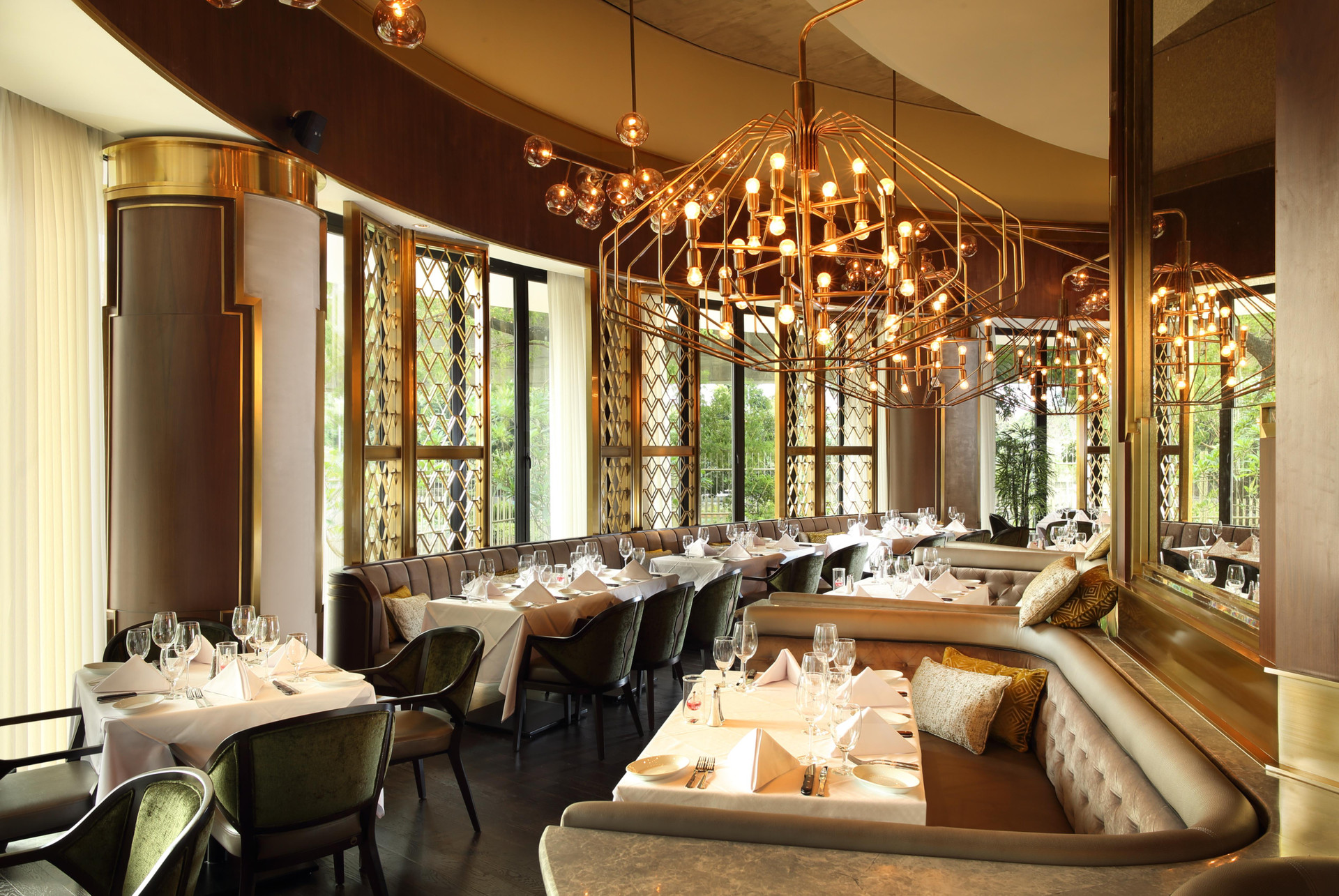 Restaurant Somerset Grand Citra Jakarta